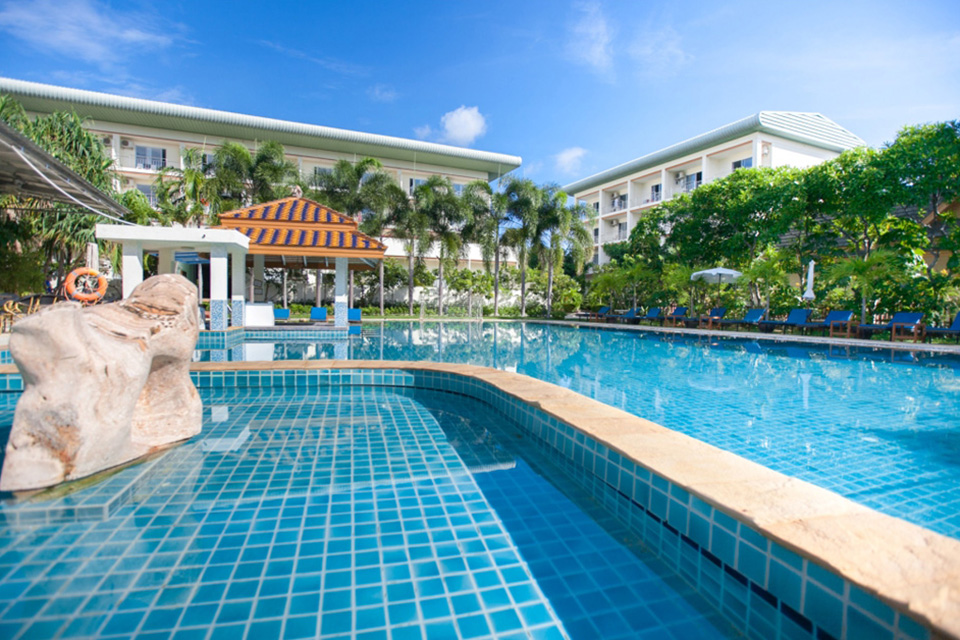 Blue Beach Grand Resort and Spa