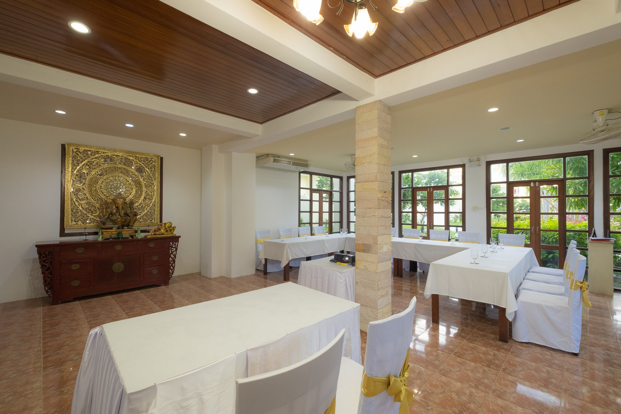 Conference and Meeting Rooms