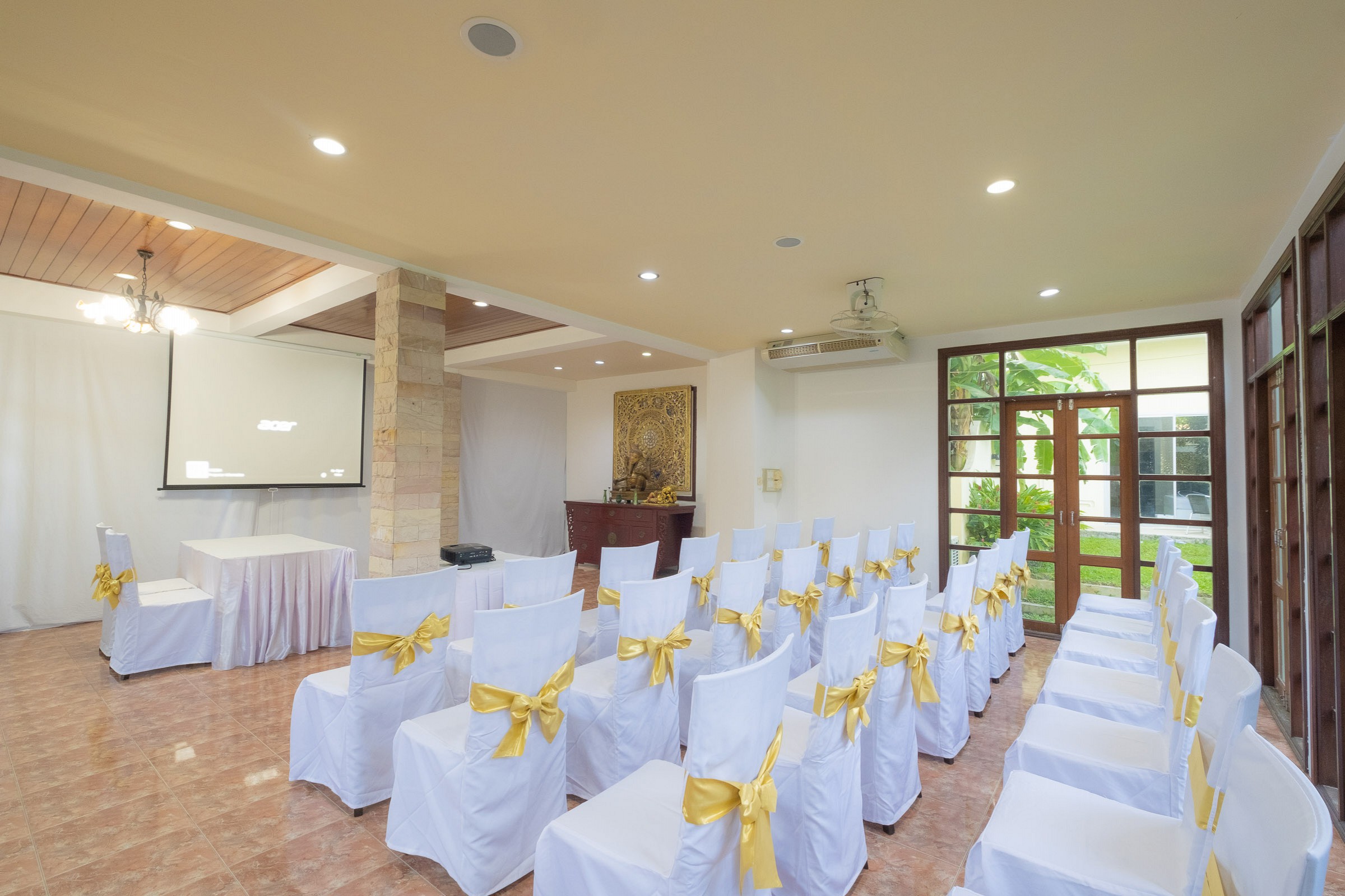 Conference and Meeting Rooms